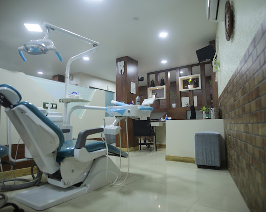 Dr. NOUFAL'S MUNDATH DENTAL CLINIC KOPPAM